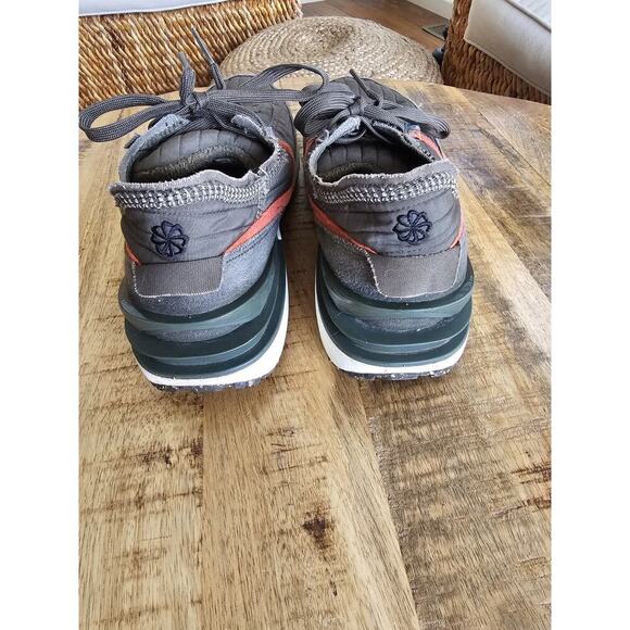 Nike Waffle One Toasty Men's Size 10 US DC8890-200 Green White Athletic Shoes - Picture 10 of 14